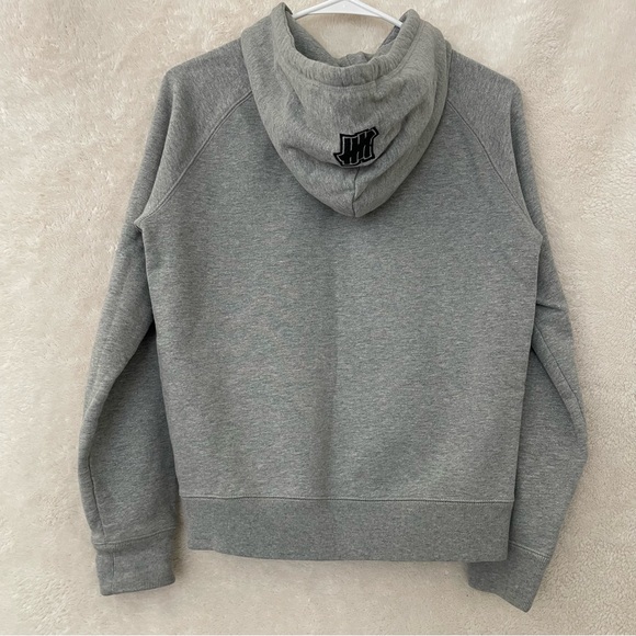 UNDEFEATED Zip Up Hooded Sweatshirt - Picture 2 of 8